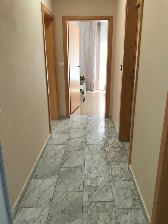 Linden Garden Apartment Постойна Экстерьер фото